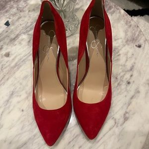Jessica Simpson lipstick colored suede pump. Good condition. No visible defects